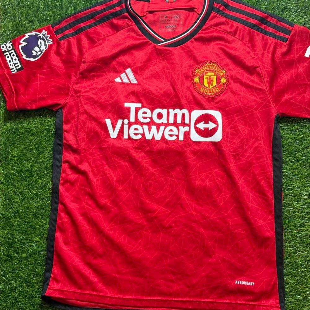 Adidas Men's Red T-shirt